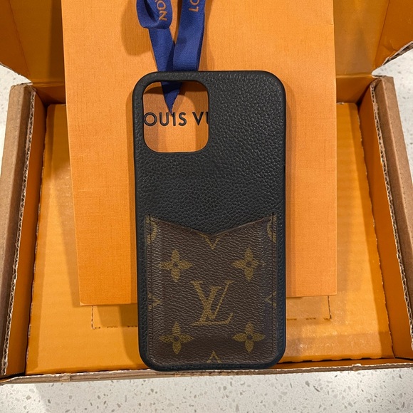 Authentic Louis Vuitton Bumper Pallas iPhone 12 & 13 Pro Max Wallet Case - Picture 2 of 10